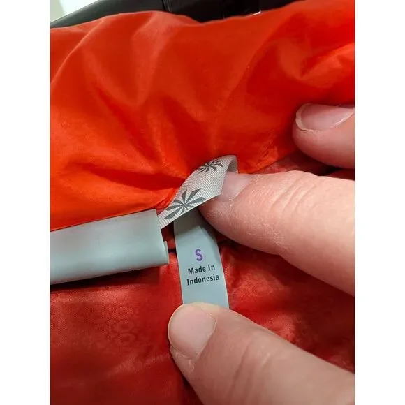 Athleta Downalicious Womens Small Orange Goose Down Puffer Vest Athleisure - Picture 7 of 9